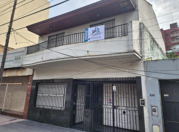 Casa · 279m² · 7 Ambientes · 1 Cochera
