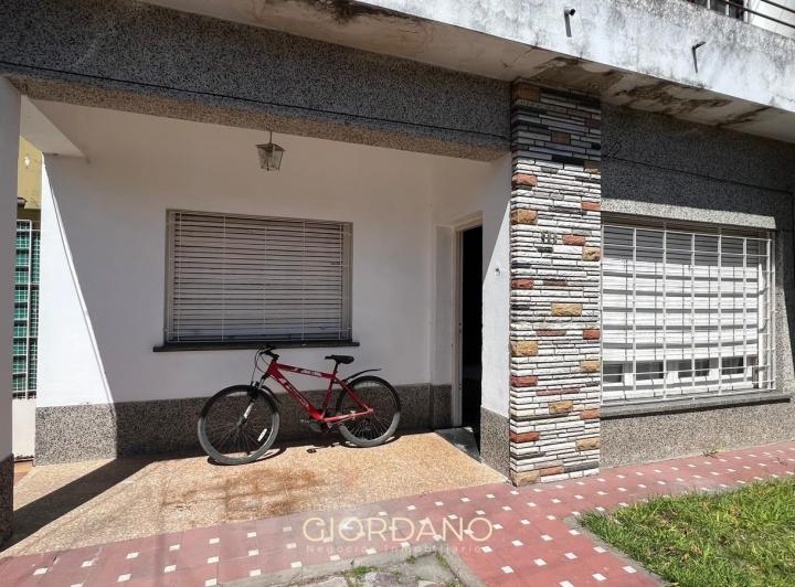 Casa · 112m² · 7 Ambientes · 1 Cochera