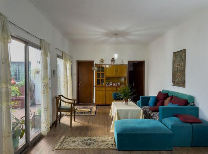 Casa · 180m² · 8 Ambientes · 1 Cochera