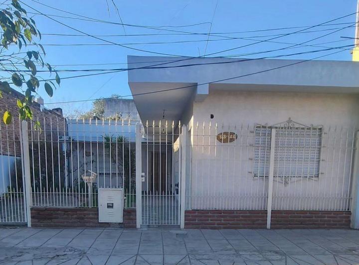 Casa · 163m² · 5 Ambientes · 2 Cocheras