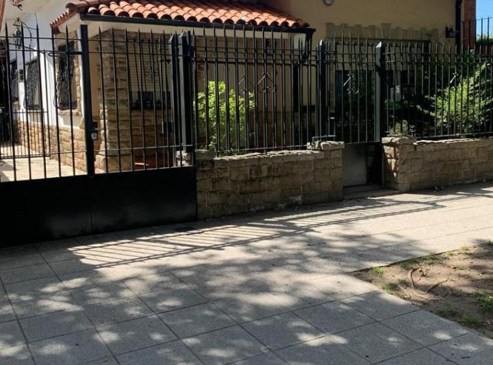 Casa · 309m² · 7 Ambientes · 3 Cocheras