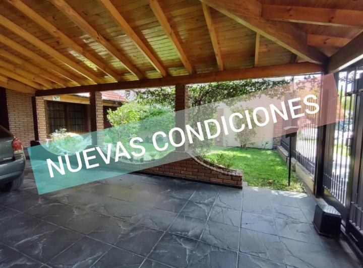 Casa · 252m² · 5 Ambientes · 2 Cocheras