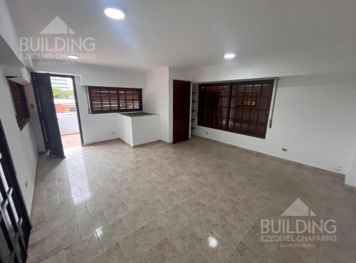 Casa · 350m² · 10 Ambientes · 3 Cocheras
