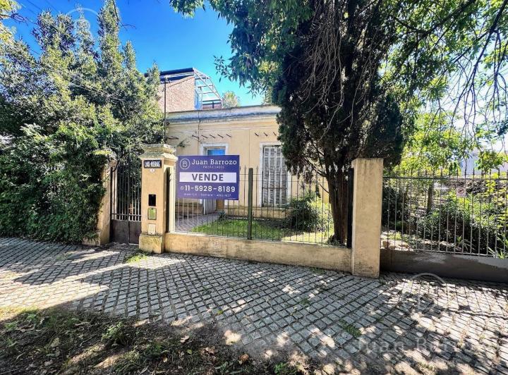Casa · 275m² · 5 Ambientes · 2 Cocheras