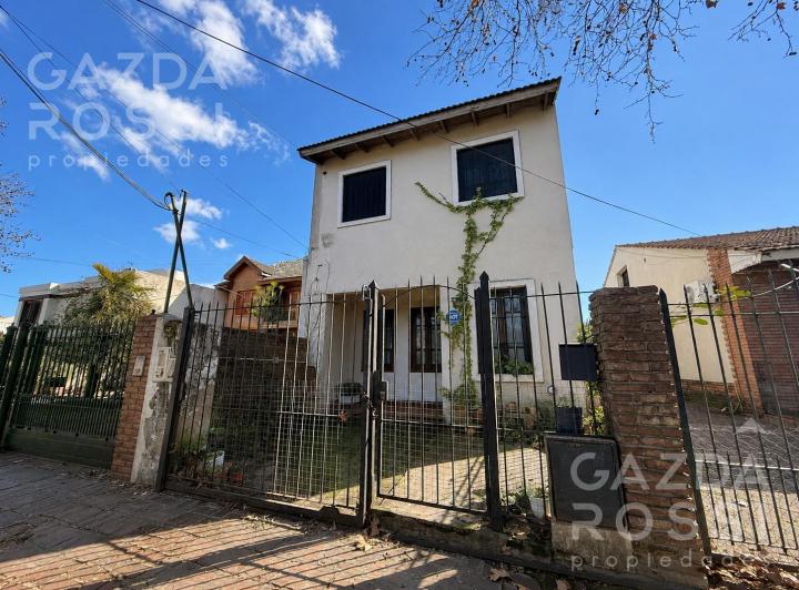Casa · 119m² · 6 Ambientes · 1 Cochera