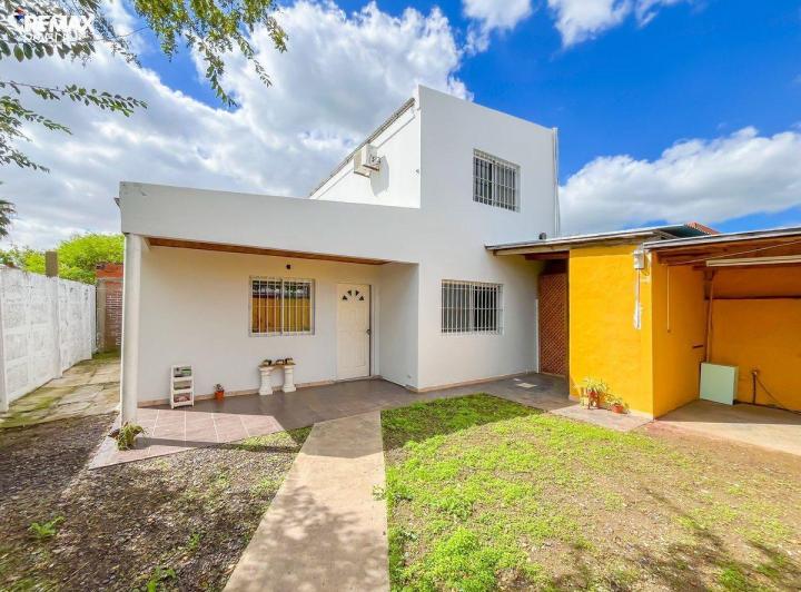 Casa · 200m² · 8 Ambientes · 1 Cochera