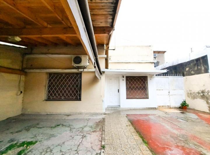 Casa · 160m² · 5 Ambientes · 1 Cochera
