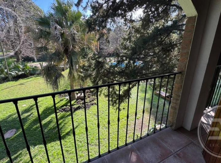 Casa · 200m² · 4 Ambientes