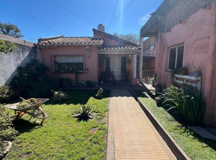 Casa · 120m² · 6 Ambientes · 1 Cochera