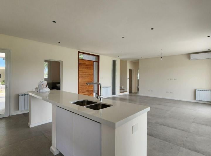Casa · 187m² · 5 Ambientes · 1 Cochera