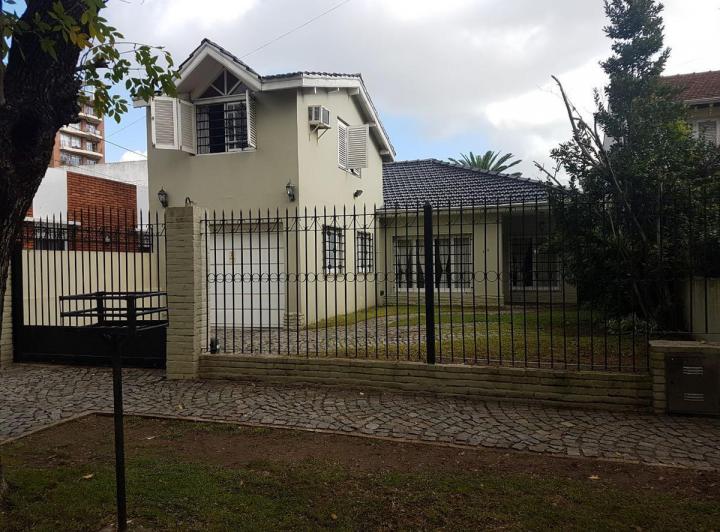 Casa · 150m² · 5 Ambientes