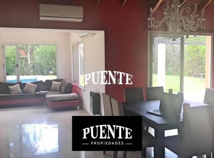 Casa · 300m² · 6 Ambientes