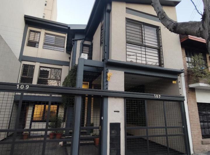 Casa · 175m² · 6 Ambientes · 2 Cocheras