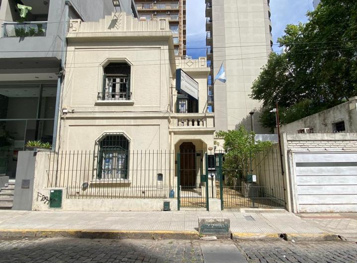 Casa · 176m² · 5 Ambientes · 1 Cochera