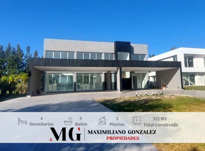 Casa · 312m² · 5 Ambientes · 1 Cochera