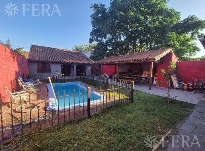 Casa · 181m² · 5 Ambientes · 1 Cochera