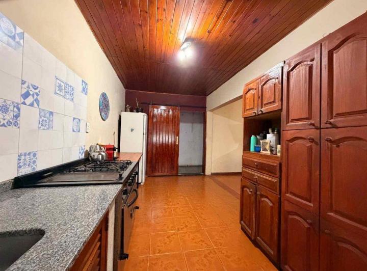 Casa · 105m² · 5 Ambientes · 1 Cochera