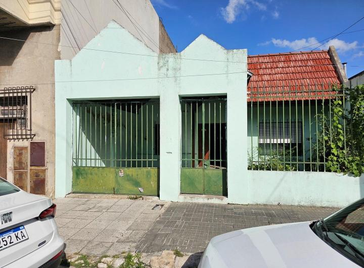 Casa · 100m² · 5 Ambientes · 1 Cochera