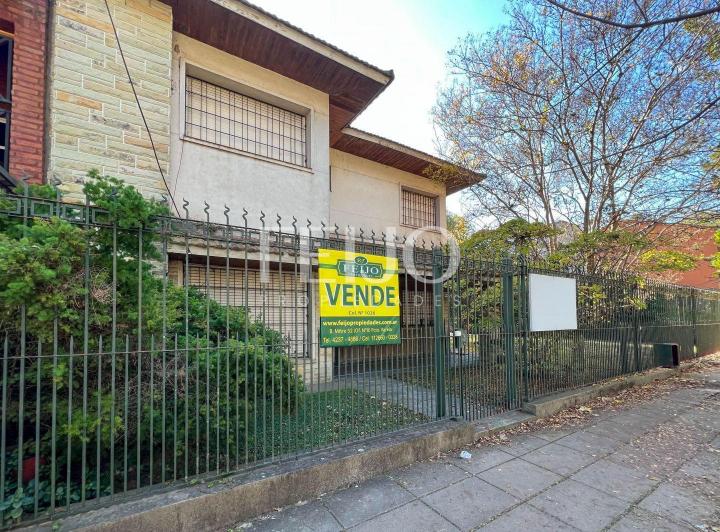 Casa · 200m² · 7 Ambientes · 2 Cocheras