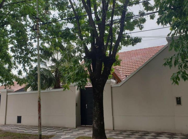Casa · 240m² · 5 Ambientes