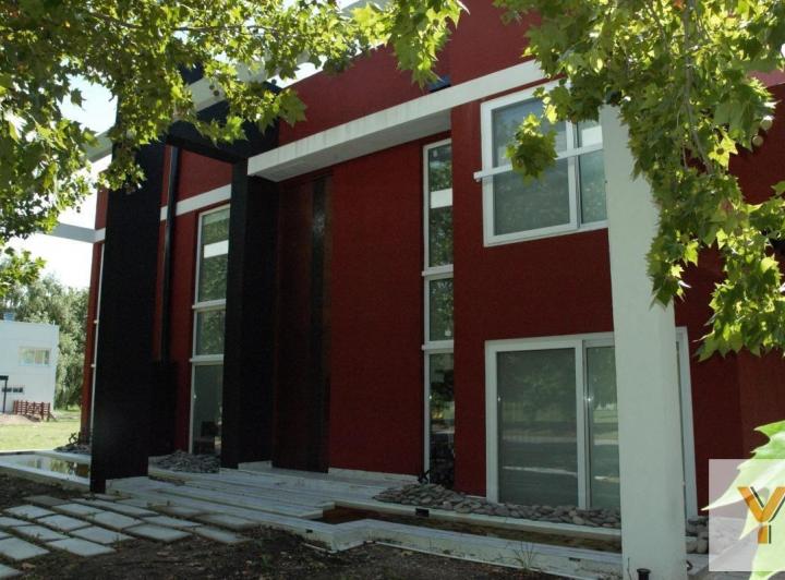 Casa · 424m² · 6 Ambientes