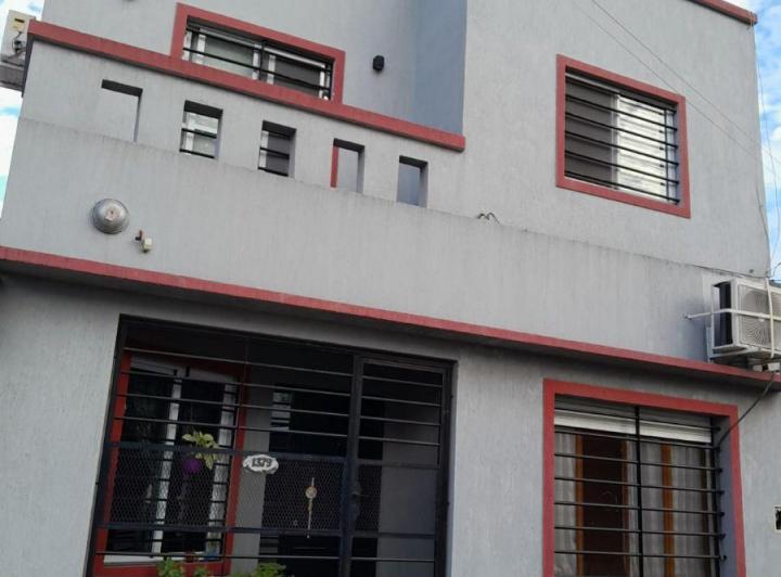 Casa · 170m² · 5 Ambientes · 1 Cochera