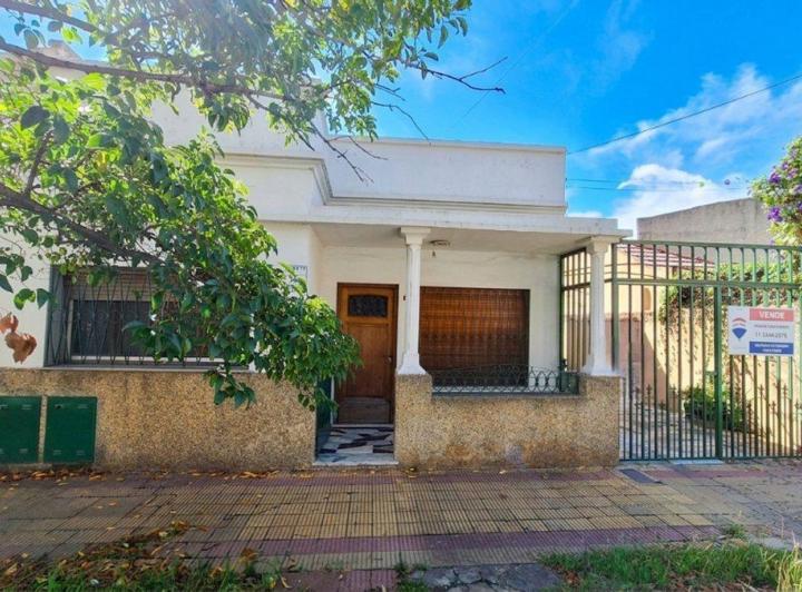 Casa · 226m² · 5 Ambientes · 3 Cocheras