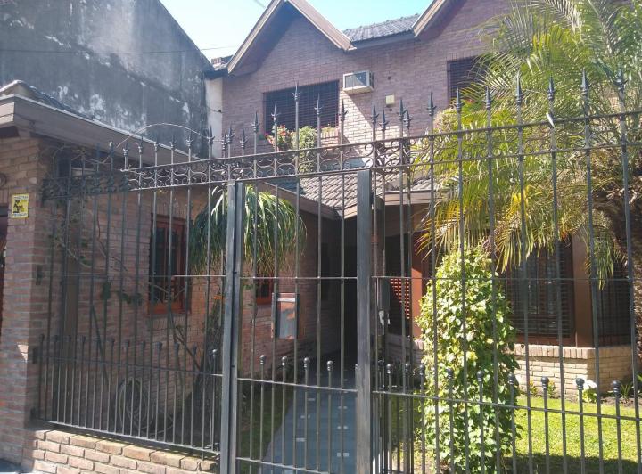 Casa · 316m² · 5 Ambientes · 1 Cochera