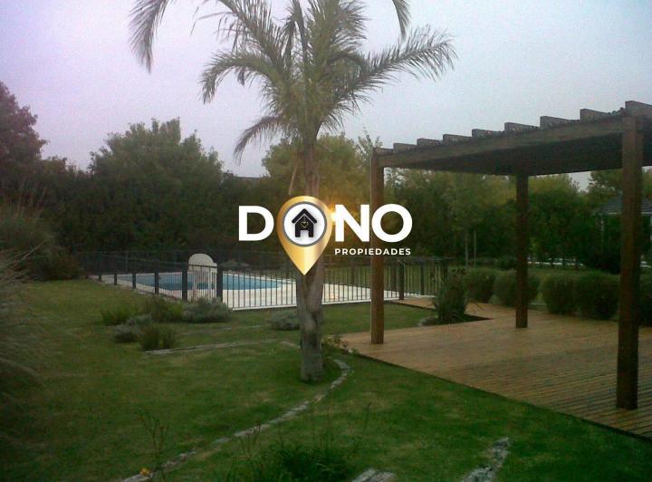 Casa · 310m² · 6 Ambientes · 2 Cocheras