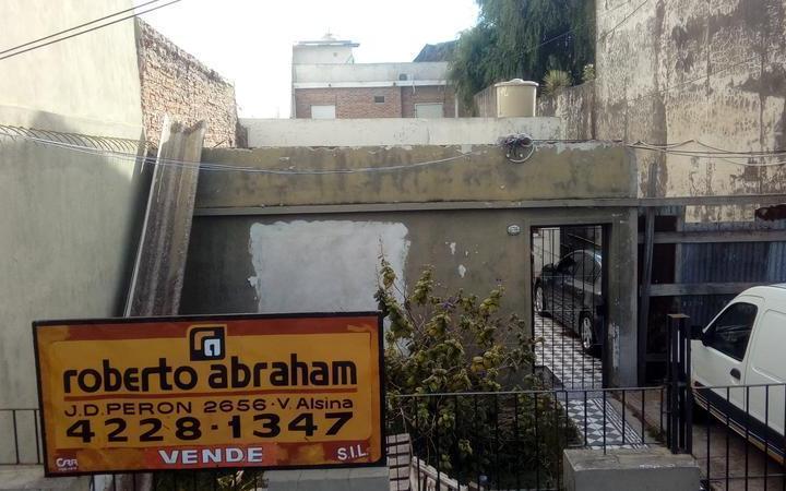 Casa · 261m² · 8 Ambientes · 1 Cochera