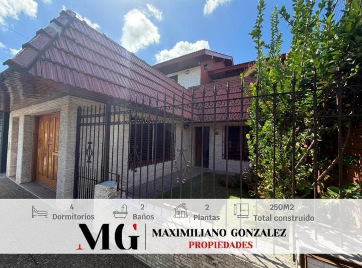 Casa · 250m² · 4 Ambientes · 1 Cochera