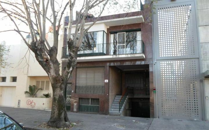 Casa · 206m² · 5 Ambientes · 2 Cocheras