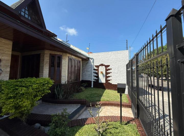 Casa · 5 Ambientes