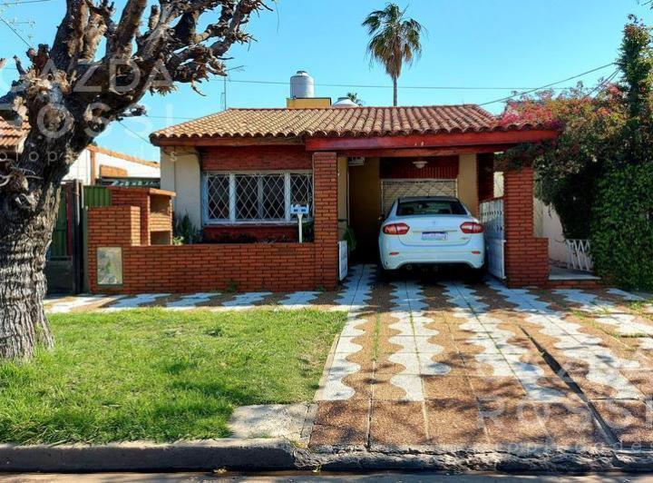 Casa · 170m² · 7 Ambientes · 1 Cochera