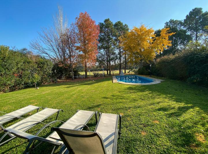 Casa · 259m² · 6 Ambientes · 1 Cochera