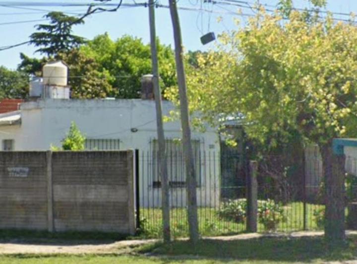 Casa · 85m² · 6 Ambientes · 3 Cocheras