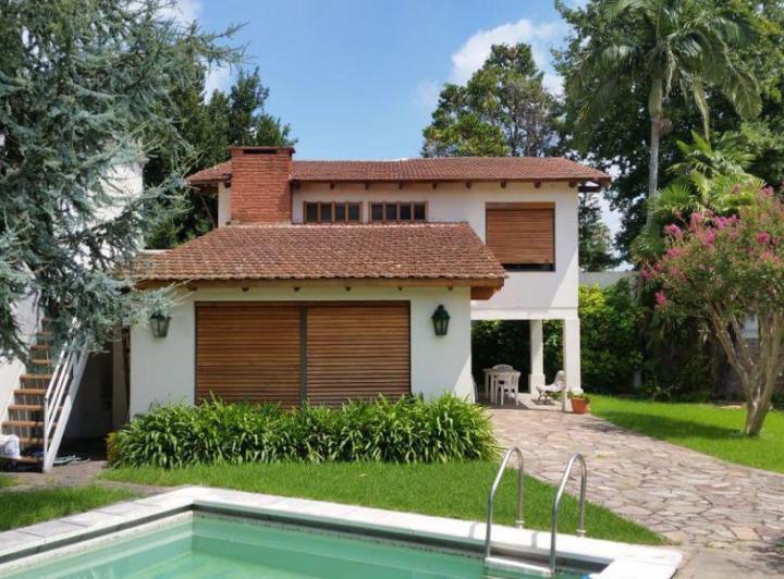 Casa · 150m² · 5 Ambientes · 2 Cocheras