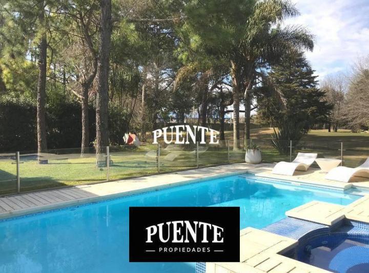 Casa · 840m² · 6 Ambientes
