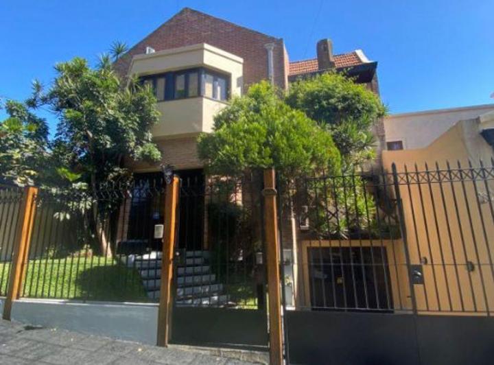 Casa · 365m² · 5 Ambientes