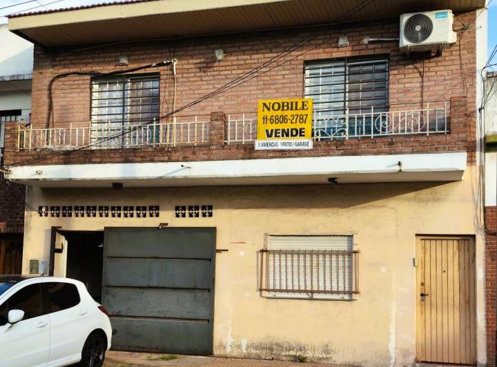 Casa · 170m² · 6 Ambientes · 1 Cochera
