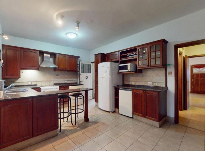 Casa · 150m² · 7 Ambientes · 1 Cochera