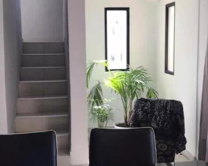 Casa · 285m² · 5 Ambientes · 1 Cochera