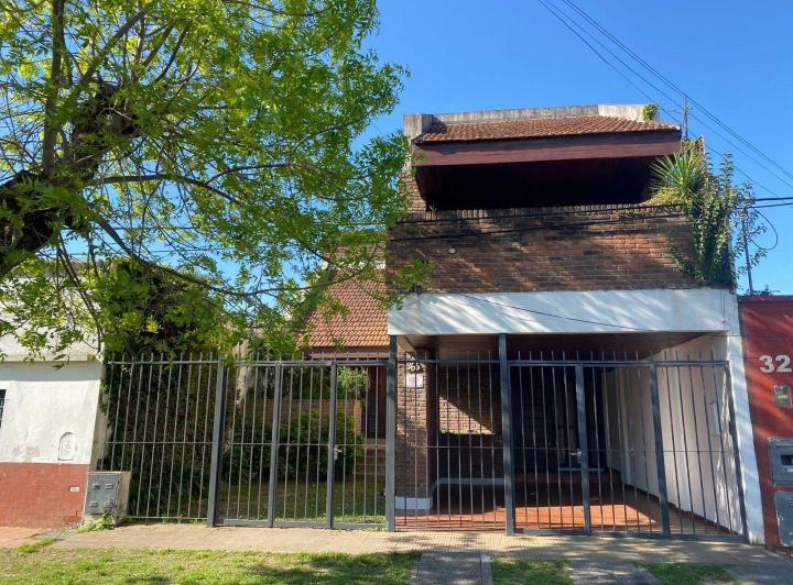 Casa · 177m² · 5 Ambientes · 1 Cochera