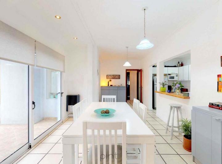Casa · 170m² · 4 Dormitorios · 1 Cochera