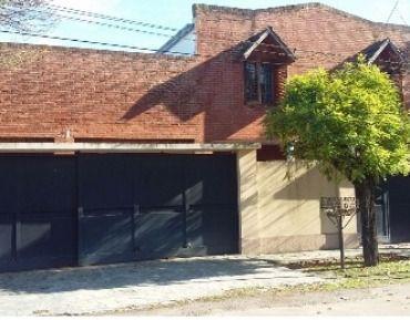 Casa · 450m² · 5 Ambientes