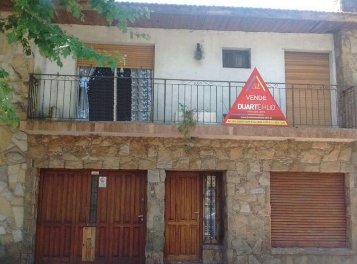Casa · 140m² · 5 Ambientes · 1 Cochera