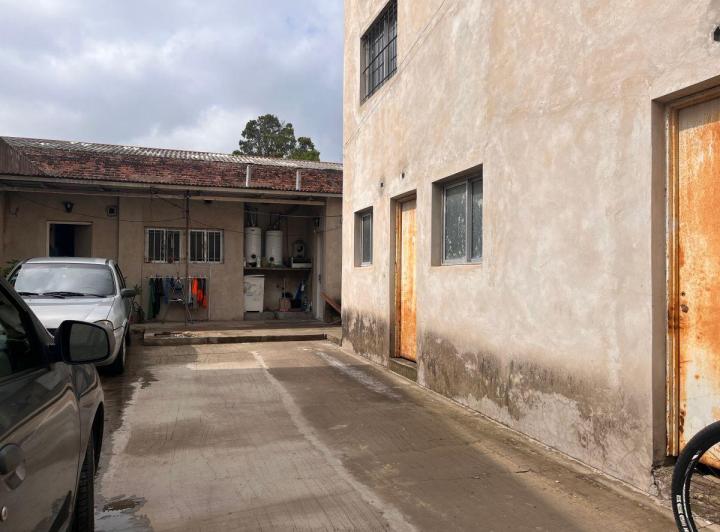 Casa · 100m² · 4 Ambientes · 4 Cocheras