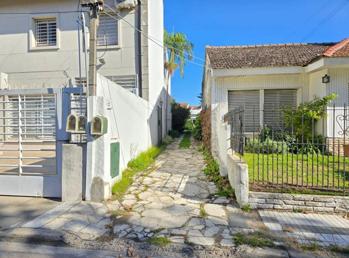 Casa · 160m² · 5 Ambientes · 3 Cocheras