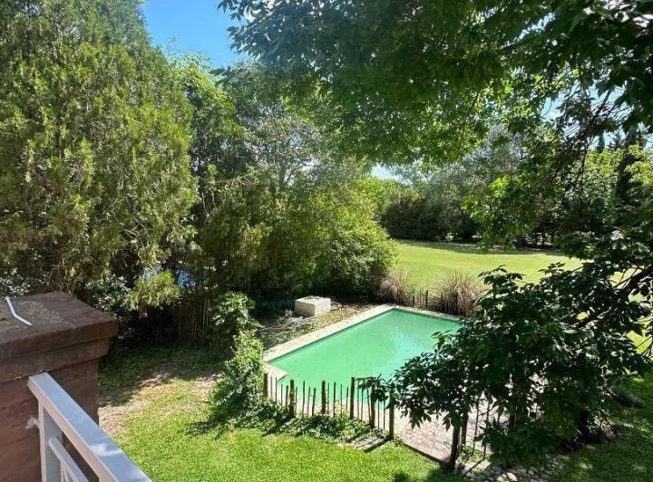 Casa · 280m² · 5 Ambientes · 7 Cocheras