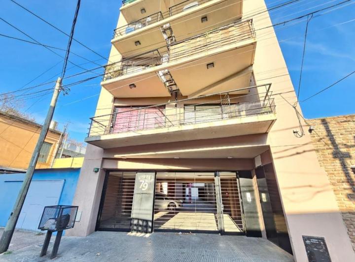 Departamento · 45m² · 2 Ambientes · 1 Cochera